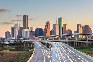 Images Dated 28th January 2018: Houston, Texas, USA downtown skyline over the highways at dusk