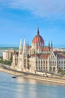 Hungary Collection: Hungarian Parliament building, Budapest, Hungary