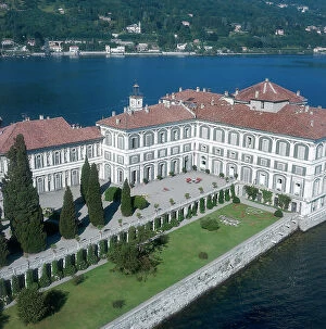 Images Dated 22nd November 2006: Borromeo mansion, Isola Bella on Lake Maggiore