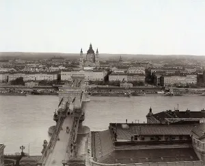 Bridge of Chains in Budapest