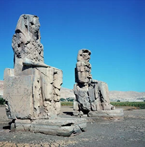 Images Dated 28th October 2011: The Colossi of Memnon guarding the city of Thebes