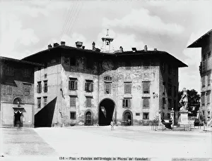 Faade of the Clock Palace in Cavalieri Square, Pisa