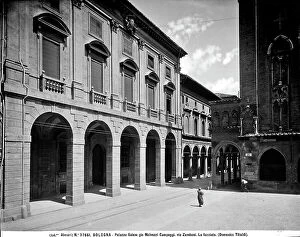 Images Dated 17th April 2012: Faade of Palazzo Malvezzi Campeggi, Bologna