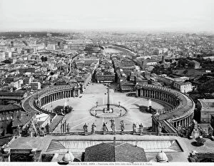 Images Dated 24th January 2012: Panoramic view of Rome, with St.Peter's Square and Spina di Borgo