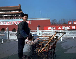Images Dated 16th July 2008: Portrait of a woman and child in front of the entrance to the Forbidden City, 1969, Peking (Beijing)