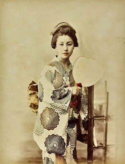 Images Dated 10th October 2017: Portrait of a young geisha