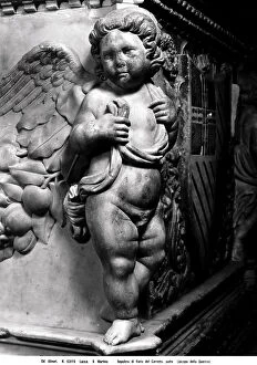 Images Dated 15th March 2005: Detail of a putto holding a festoon of the Tomb of Ilaria del Carretto, work by Jacopo della Quercia
