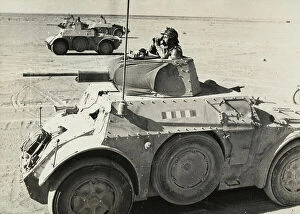 Images Dated 30th September 2014: Soldiers on the tanks during World War II