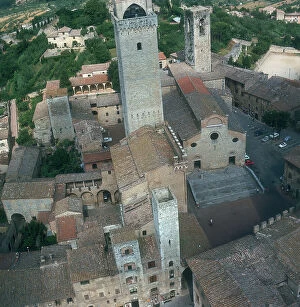 Images Dated 22nd December 2006: Town center of San Gimignano, the Duomo or Collegiate Church