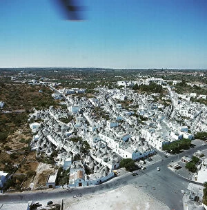 Images Dated 19th February 2007: View of Alberobello, Bari