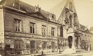 View of the faade of the Palace of Justice in Dijon