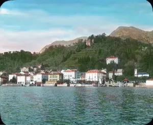 Northern Italy Shoreline Prints: Der Comer See