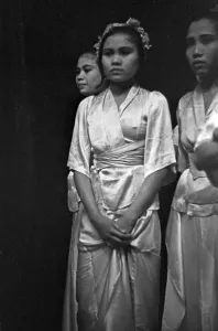 Bali Java Tanzgruppe Print, 1930s Black and White Photograph