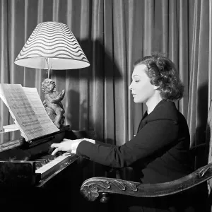 Zarah Leander Print - Vintage Photo of Zarah Leander Playing Cembalo