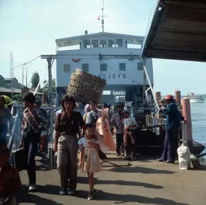 Java / Indonesien Ankunft im Hafen Perac Print