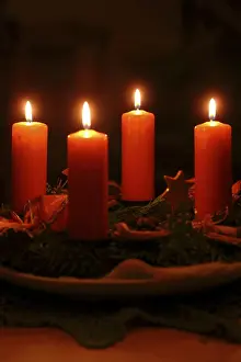 Advent Wreath Decoration Prints: Advent
