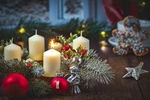 Advent Wreath Prints: Advent wreath in front of window
