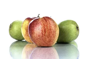 Fresh Fruit Prints: Apples and pears