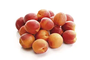 Fresh Fruit Images Prints: Apricots