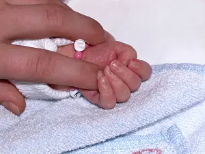 Newborn Baby Hand Prints: Babies hand