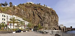 European Cityscape Prints: The bay is surrounded by cliffs