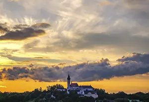 Images Dated 9th September 2024: Beautiful Evening Sky Print, Erling Andechs Landscape