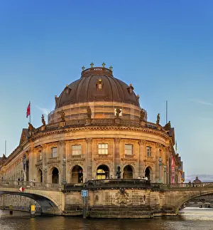Bode Museum Berlin Prints: The Bode Museum in the light of the evening sun