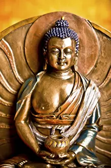 Buddhist Figure Prints: Buddha statue
