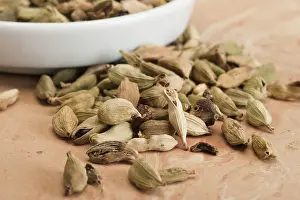 Studio Shot Of Spices Prints: Cardamom