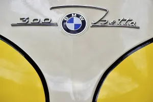 Framed Print : BMW Isetta 300 Print Framed Print : BMW Isetta 300 Print