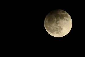 Lunar Eclipse Prints: Partial lunar eclipse