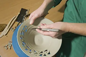 Bavarian Craftsman Prints: Ceramic artist working in her workshop