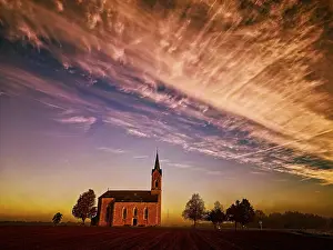 Images Dated 23rd October 2024: Aerial Print of Bischwinder Kapelle, Wurzburg, Germany