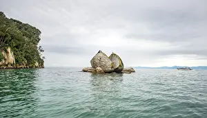 Abel Tasman National Park Prints: Cleaved rock, Split Apple Rock