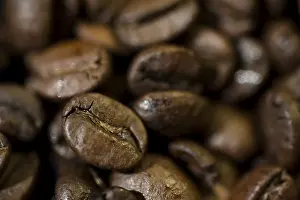 Close Up Coffee Beans Prints: Coffee beans