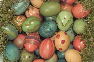 Close Up Easter Egg Prints: Coloured Easter eggs in the moss