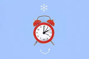 Time Management Concept Prints: Concept for explaining winter daylight saving time with clock and arrow