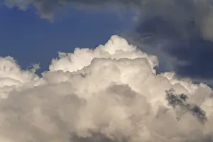 Dramatic Weather Photography Prints: Cumulus cloud