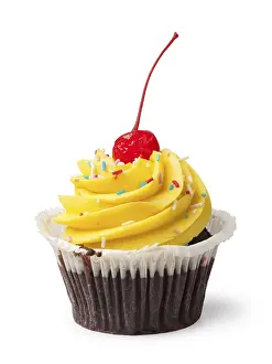 Studio Shot Dessert Prints: Cupcake on a white background