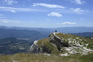 Mountain Hike Prints: Cuse summit
Cse summit