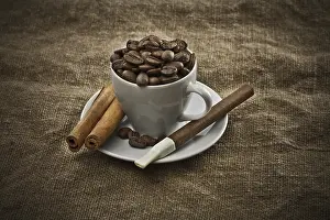 Vintage Coffee Cup Prints: Dark coffee composition
