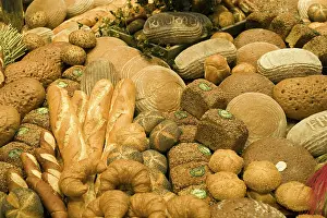 Diverse Bread Selection Prints: Display of different bread products