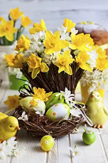 Spring Flower Arrangement Prints: Easter table decoration with fresh daffodils