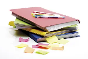 Colorful Stationery Prints: Folder, post-it notes and pens