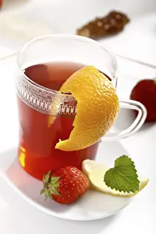 Studio Background Cuisine Prints: Fruit tea