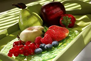 Red Coloured Fruits Prints: Fruit on a tray