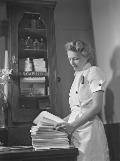 Vintage Barber Shop Prints: Getting a shave in the 1940s