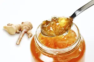 Studio Background Cuisine Prints: Ginger jam on a spoon and in a jar