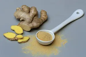 Zingiber Officinale Prints: Ginger root and ginger powder in spoon