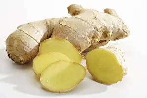 Fresh Ginger Prints: Ginger (Zingiberaceae), whole and sliced